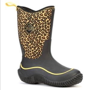 Size 6 muck boots